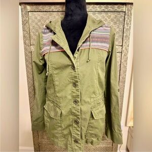 CHARLOTTE RUSSE Button Down Hooded Shacket